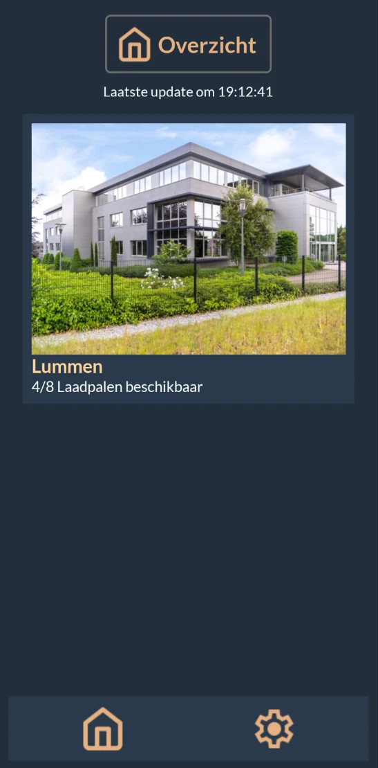 Dutch EcoCharge overview in dark mode for the Lummen office.